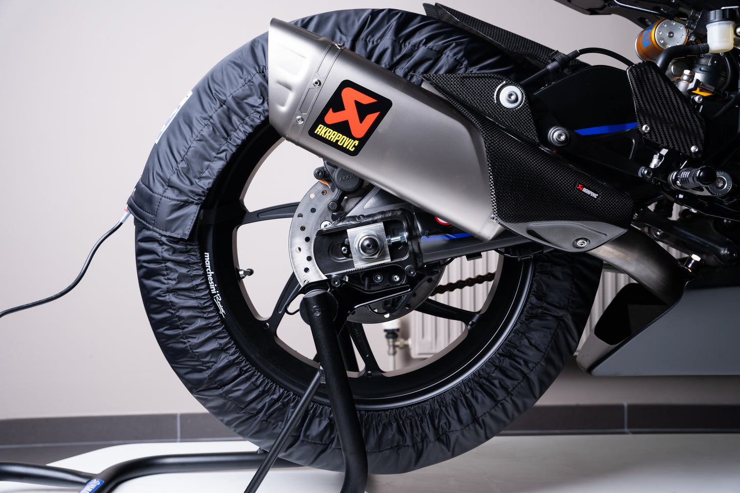 Capit Crescent Pro Shop Smart Spina Tyre Warmers