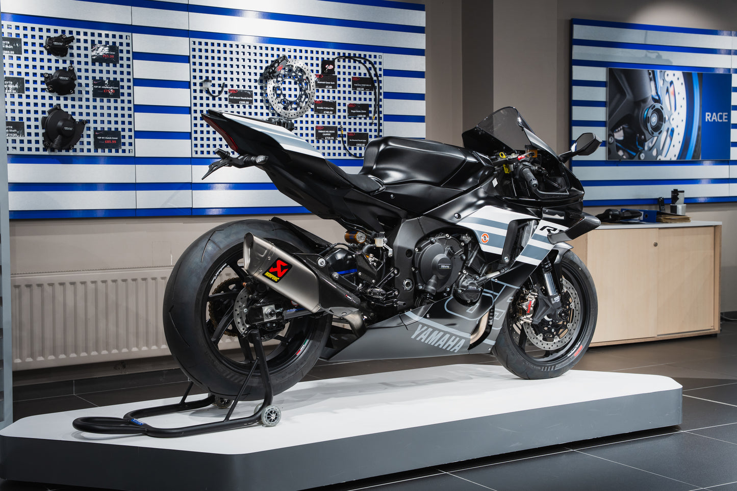 Jonthan Rea WorldSBK Winter Test Replica YZF-R1