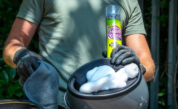 Muc-Off Helmet Care Kit