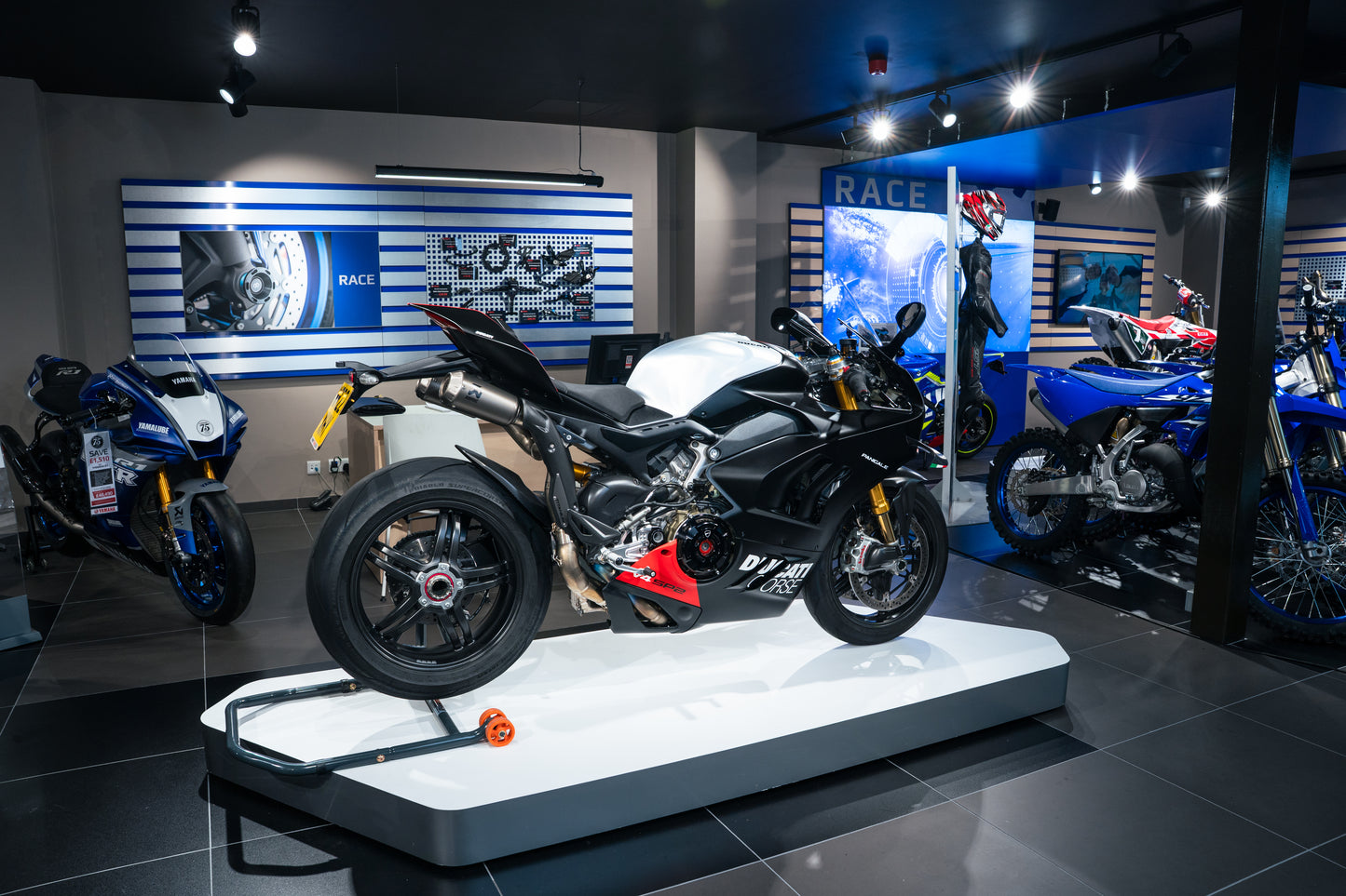 Ducati Panigale V4 SP2 Winter Test Edition