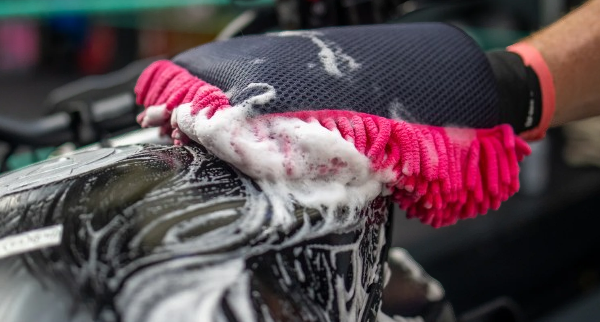 Muc-Off 8-in-1 Cleaning Kit