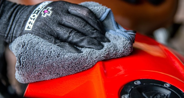 Muc-off Luxury Microfibre Polishing Cloth